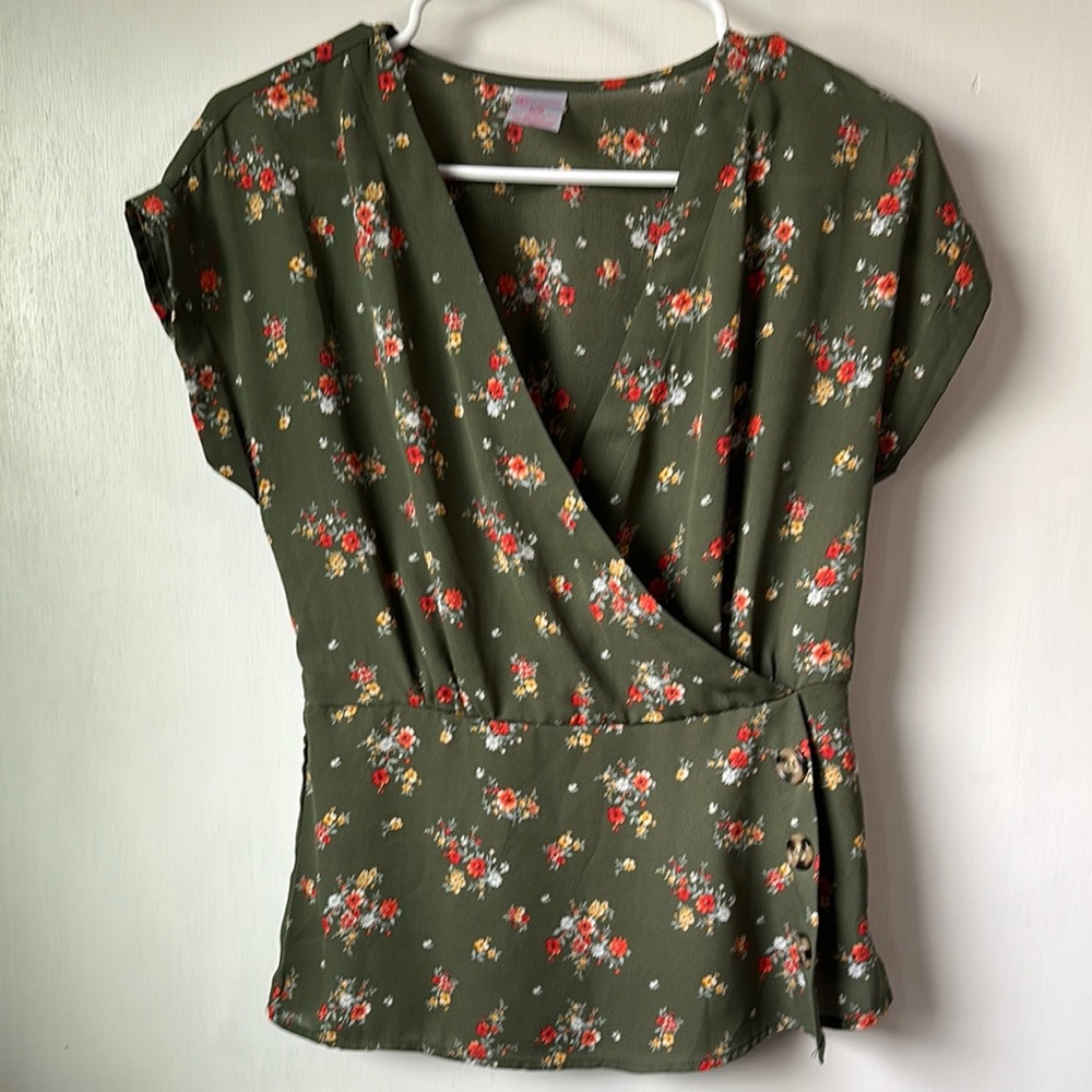 Floral Wrap Top - Green